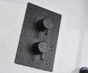 PRISM BLK SHWR PKLifestyle 8